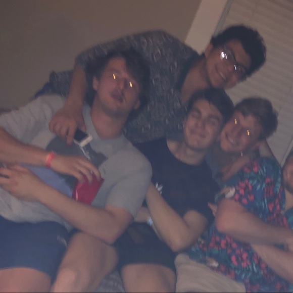 Meet your Posher, Nick - Picture 1 of 1